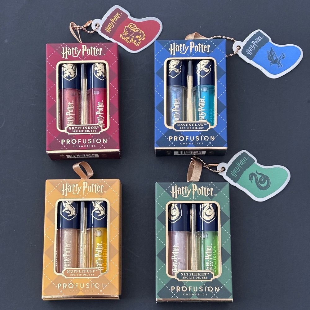 (4 LOT) Harry Potter Profusion Cosmetics Lip Oil 2-Piece Set Holiday Christmas